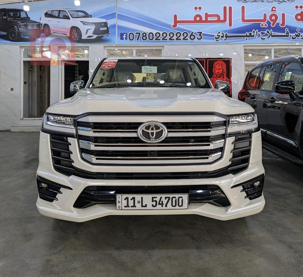 تۆیۆتا لاند کروزەر